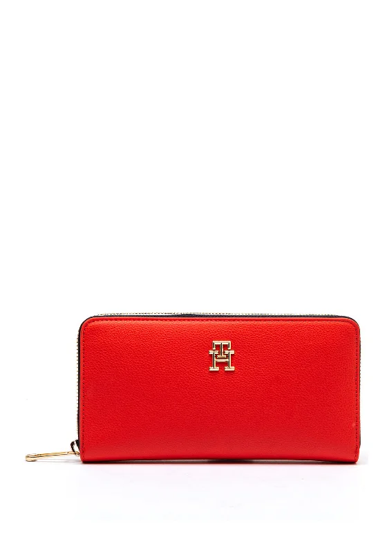 Tommy Hilfiger Essential Signature Large Wallet, Fierce Red