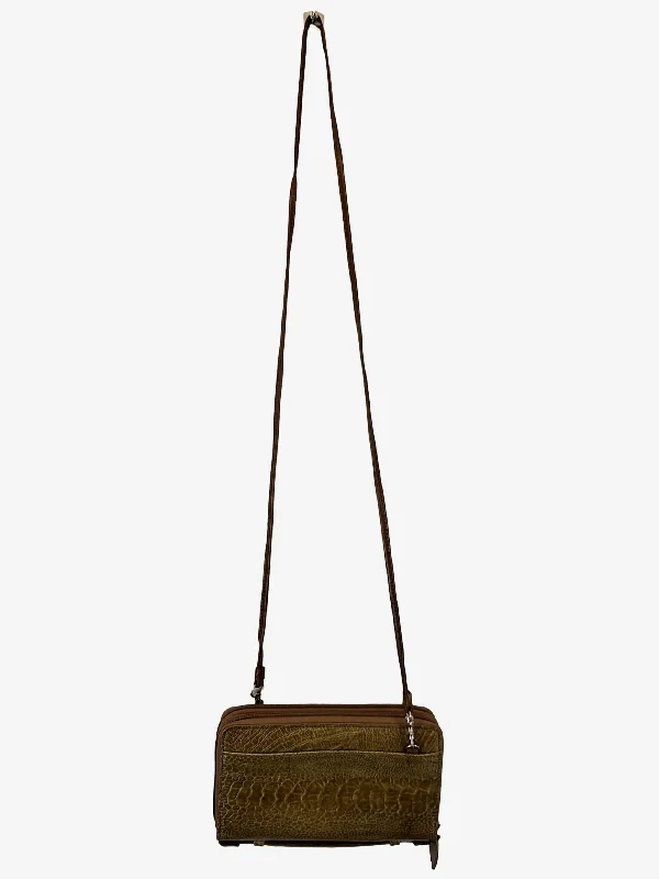 Via La Moda Essential Ostrich Crossbody Bag